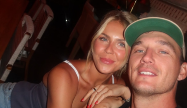 Tyler Cameron & Girlfriend Tate Re-Watch His ‘Bachelorette’ Fantasy Suite Together: ‘You’re Nasty’