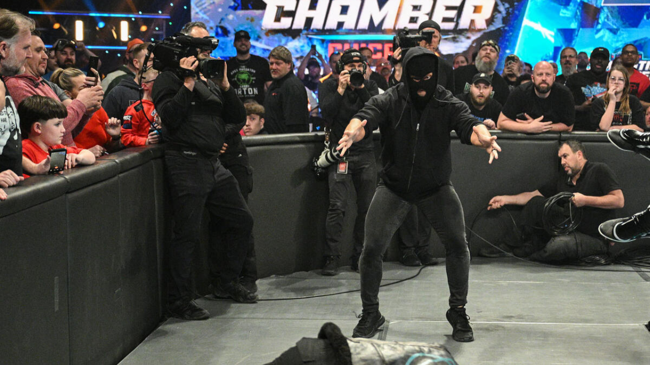 Identity of Masked Man from WWE SmackDown revealed