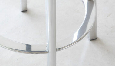 Same Designer, Different Approaches: Naoto Fukusawa's Za and Déjà-Vu Stools
