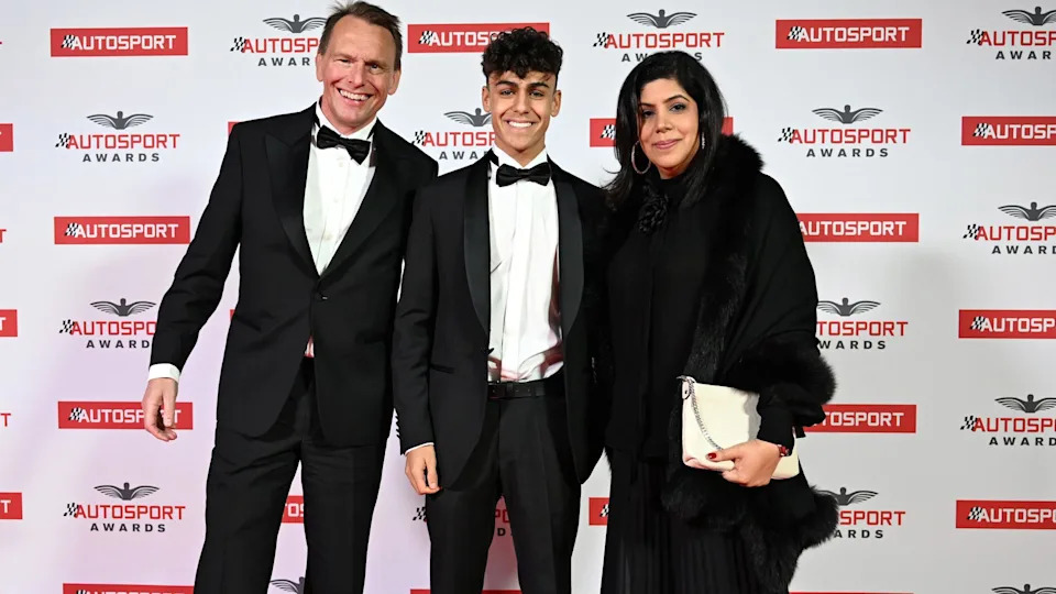 Arvid Lindblad pictured with his dad, Stefan, and his mum Anita, at the Autosport Awards in 2023