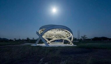 Solar diamonds sculpture