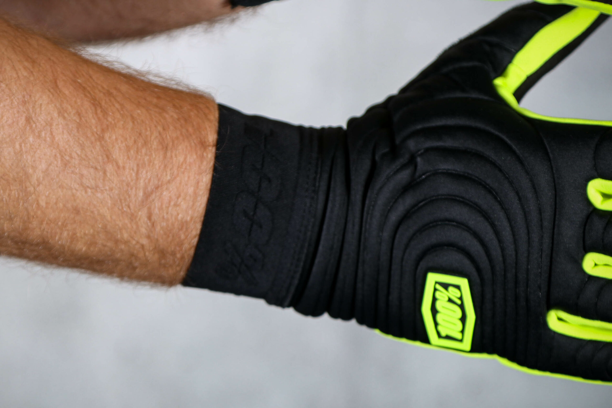 2025-100-brisker-xtreme-gloves-cuff-scaled.jpg