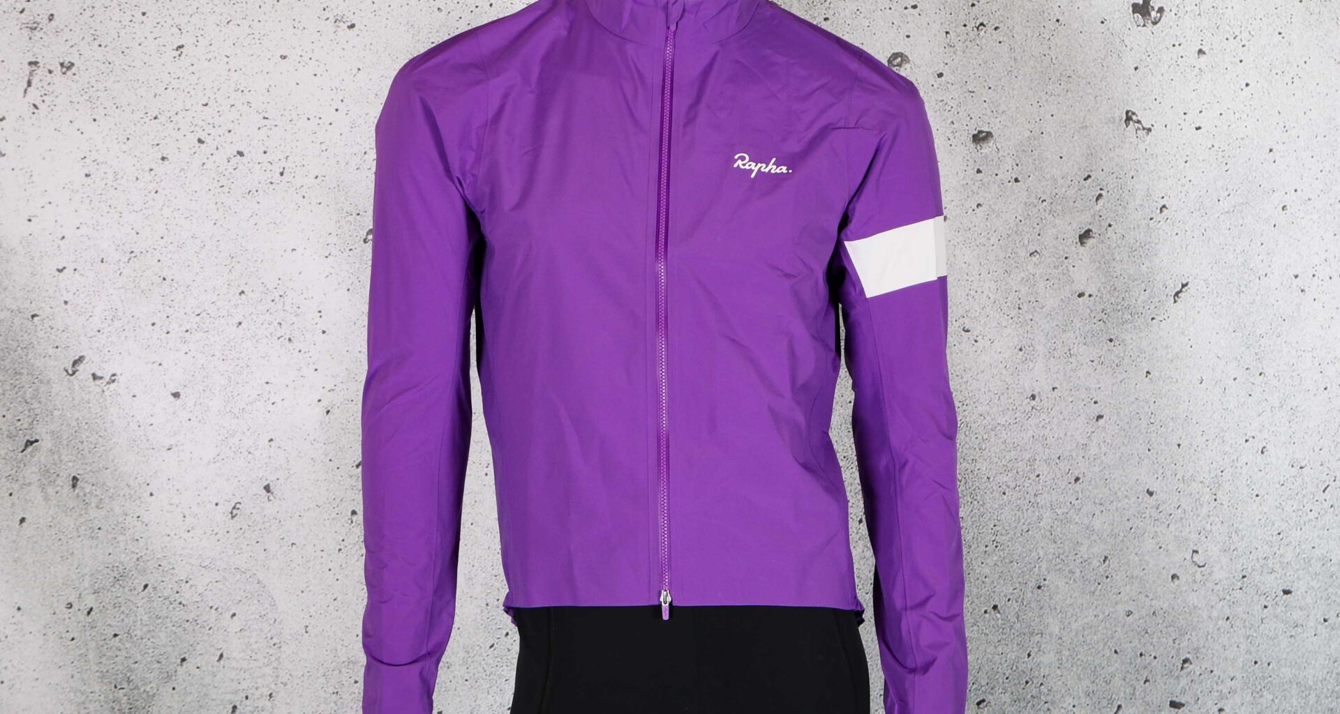 2025-Rapha-Mens-Core-Rain-Jacket-back.jpg