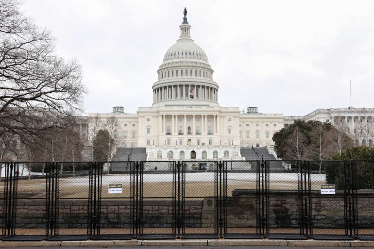 Exterior of US Capitol building.
