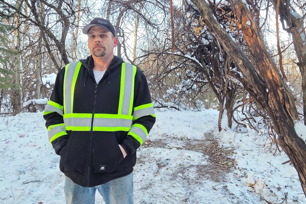 Tiny home housing homeless Orillia man in the woods, torn down