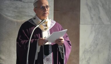 Pope Leo XIV tells priests not to use AI to write homilies