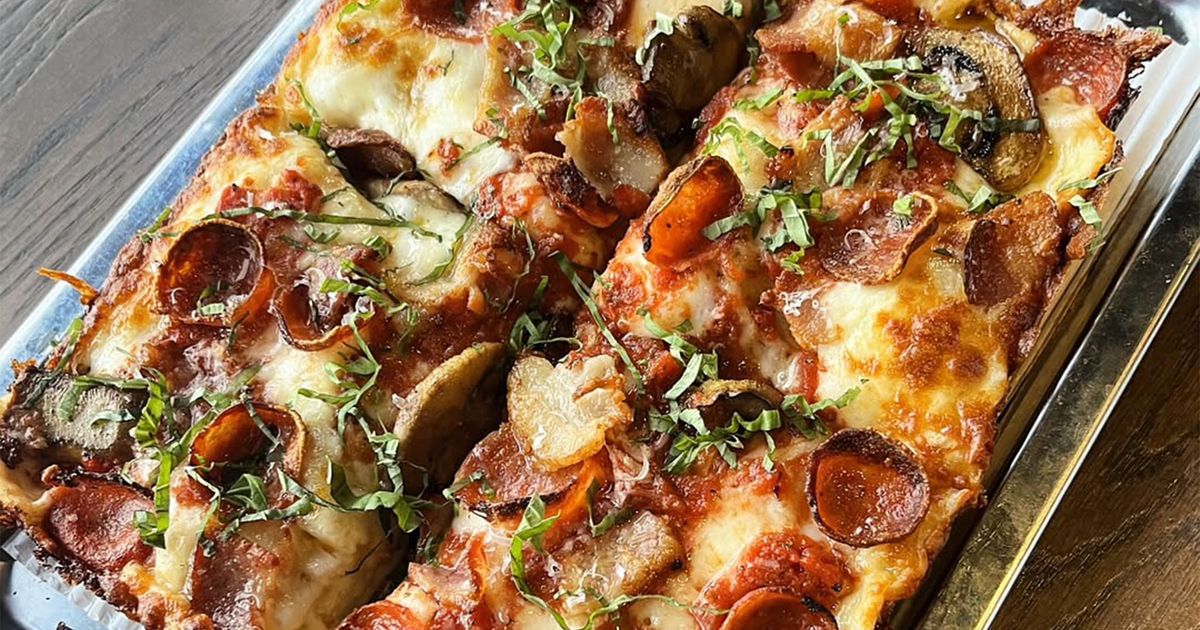 Popular pizzeria hidden inside Toronto comedy club was born out of an arson attack