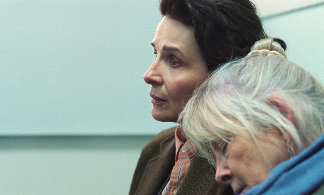 Juliette Binoche in a Strong Dementia Drama