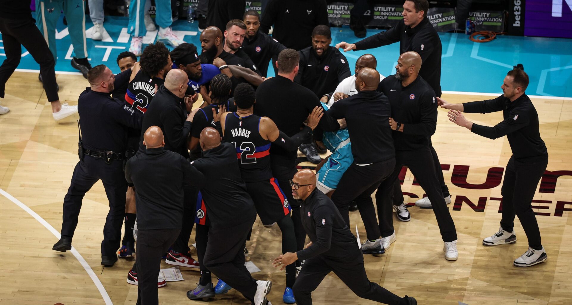 Isaiah Stewart, Miles Bridges, More Suspended by NBA After Massive Pistons-Hornets Fight on Video