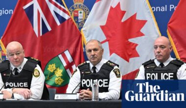 Eight current and former Toronto police arrested in organized crime inquiry | Canada