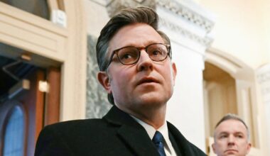 House likely to vote today to reopen government and NASA delays moon mission: Morning Rundown