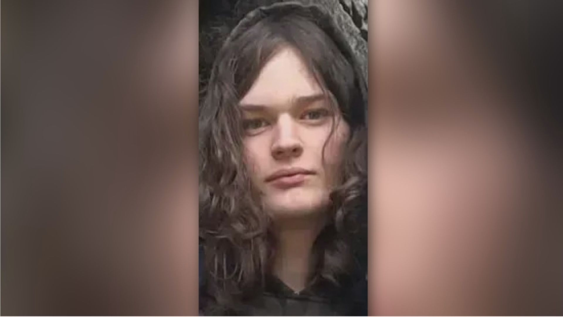 Click to play video: 'Tumbler Ridge shooter: What we know about Jesse Van Rootselaar'