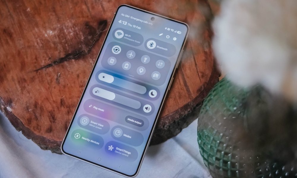 Samsung Galaxy S26 Ultra OLED receives Privacy Display verification - GadgetMatch