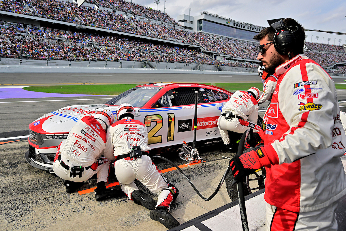 Credit: #21: Josh Berry, Wood Brothers Racing, Motorcraft  Quick Lane Ford Mustang