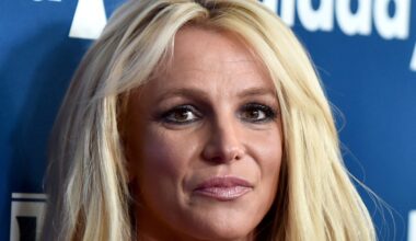 Britney Spears ‘sells the rights to her entire music catalog’