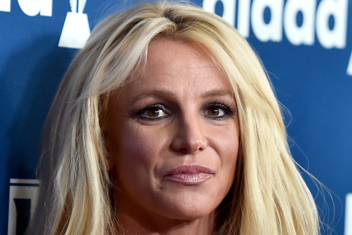 Britney Spears ‘sells the rights to her entire music catalog’