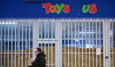 Shoppers pass a permanently closed Toys 'R' Us store in Toronto, on Wednesday, Feb. 4, 2026. THE CANADIAN PRESS/Sammy Kogan