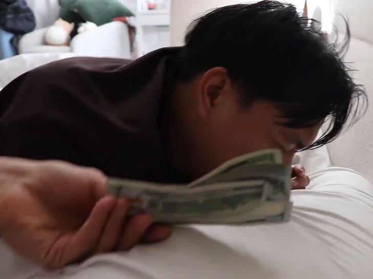 020626_david_dobrik_james_franco_money