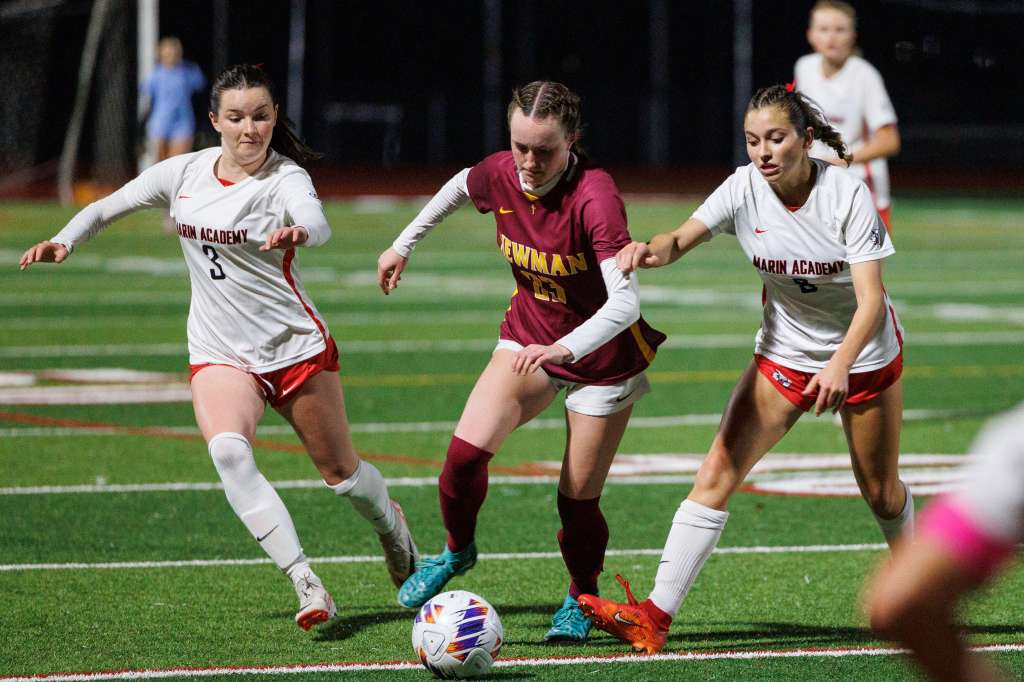 Cardinal Newman girls extend unbeaten streak in league – The Press Democrat