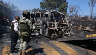 Winnipegger describes scenes in Mexico following cartel uprising