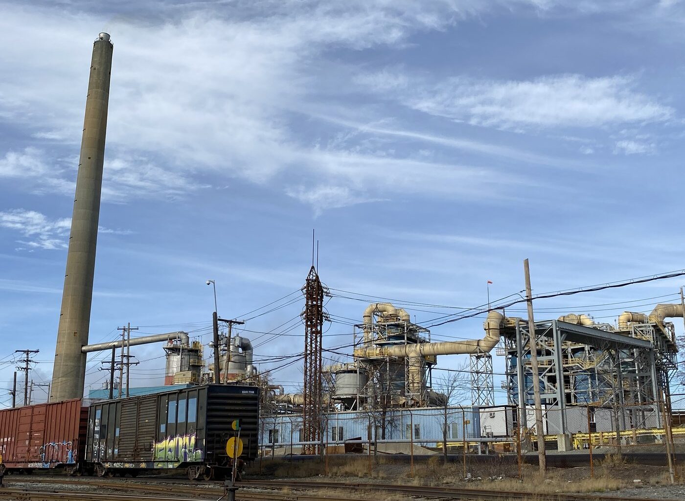 Glencore Canada suspends major investments in its Horne Smelter