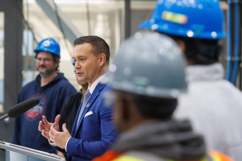 MIKE DEAL / FREE PRESS FILES
Environment and Climate Change Minister Mike Moyes says short-term licence extensions are an option if a deal isn’t struck in time.