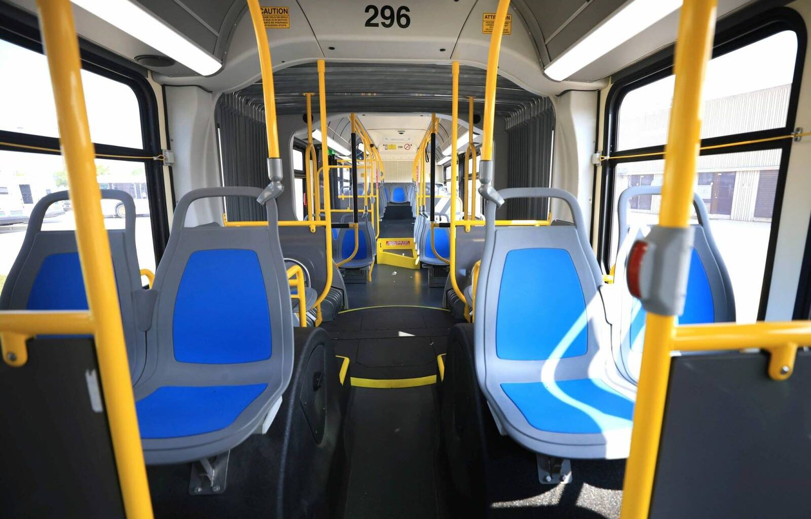 Eight of 10 people using bus to get downtown unhappy after system overhaul, BIZ survey reveals – Winnipeg Free Press