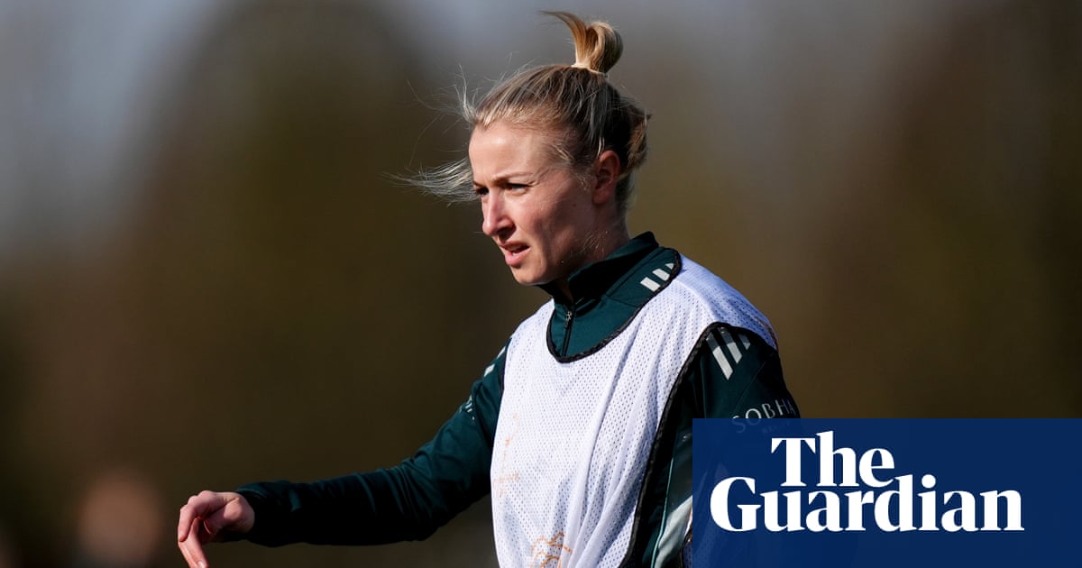 Williamson back for World Cup qualifiers as Wiegman denies contract is ‘distraction’ | England women's football team