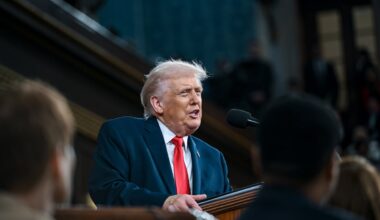 Americans want a new course. Donald Trump vows to stay the old one