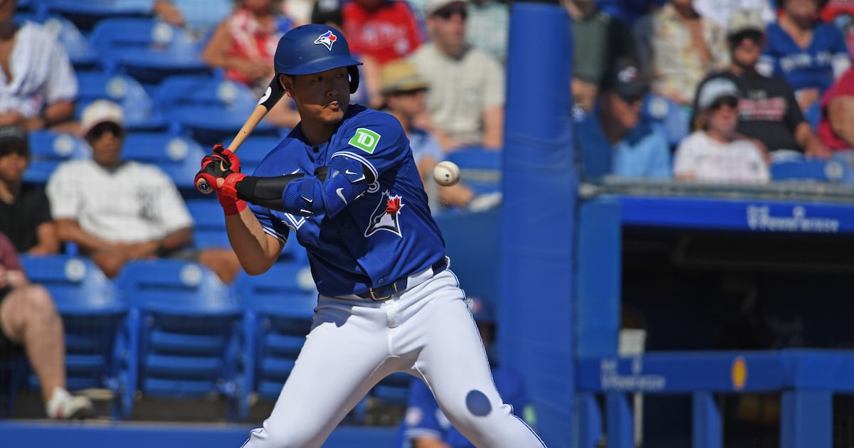 Toronto Blue Jays third baseman Kazuma Okamoto launches first Grapefruit League home run