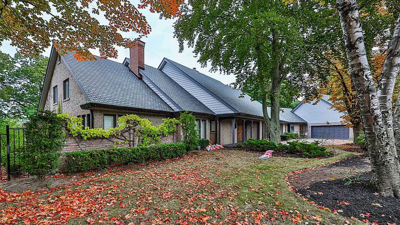 500 comanche road mississauga