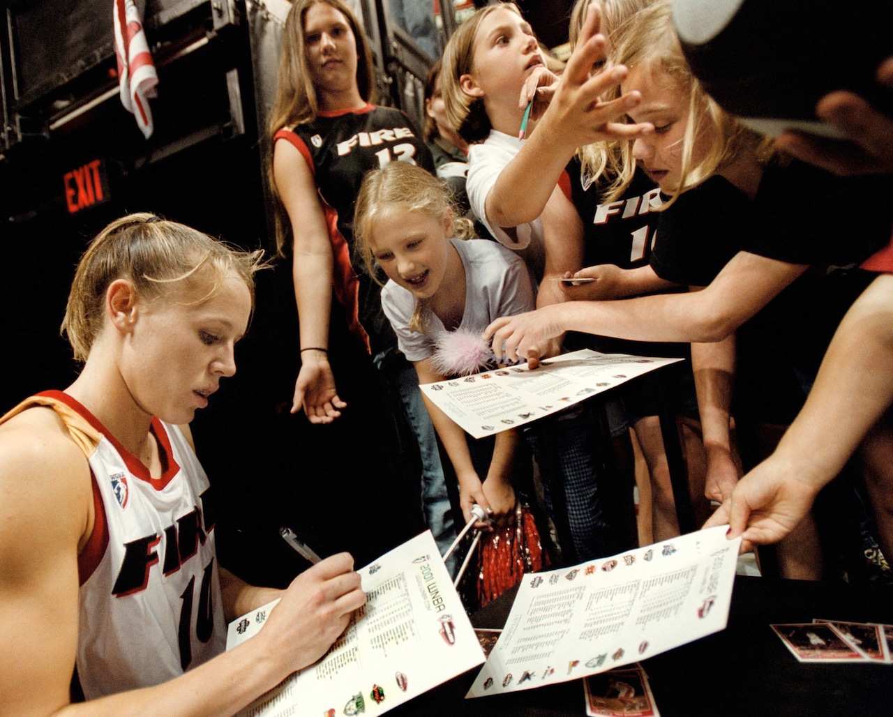 Jackie Stiles autographs