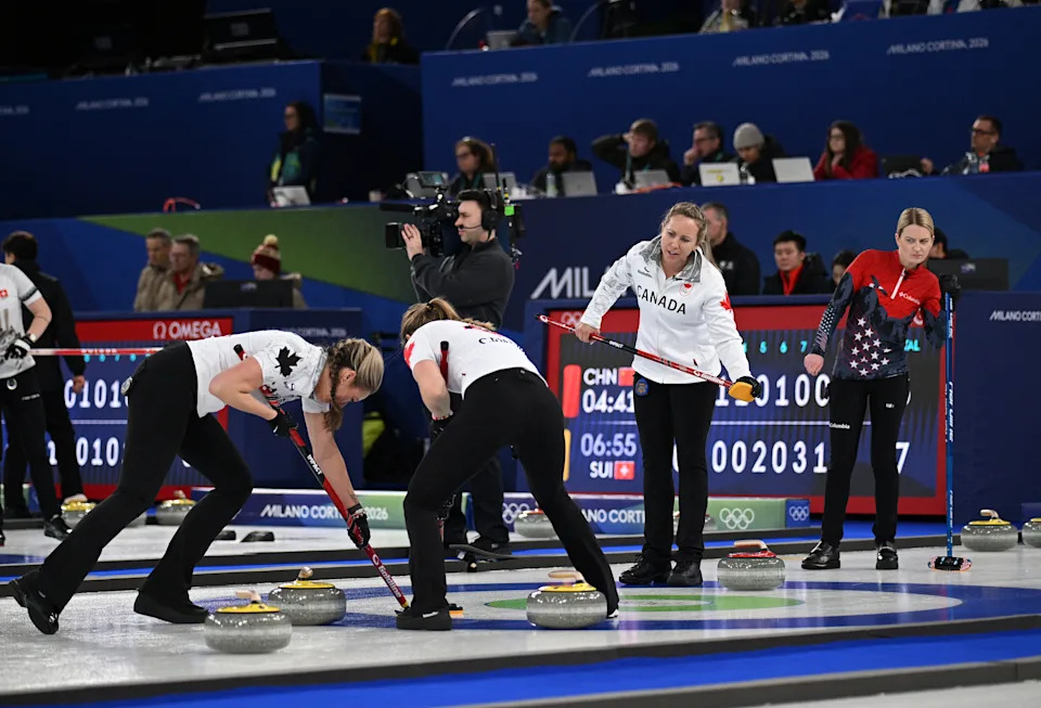 Milano Cortina 2026 Olympics - Curling - Women's Round Robin Session 3 - United States of America vs Canada - Cortina Curling Olympic Stadium, Cortina d'Ampezzo, Italy - February 13, 2026. Rachel Homan of Canada reacts during the match against United States in Women's Round Robin Session 3. REUTERS/Jennifer Lorenzini