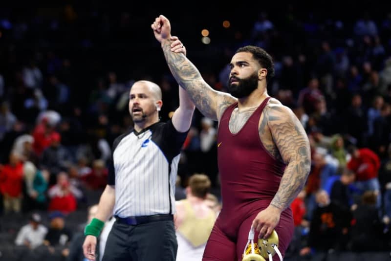 Gable Steveson brushes off head kick scare to seal third straight first-round MMA win