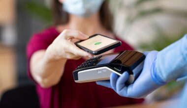 Former exec of fintech linked to missing restaurant tips alleges CEO was ‘misleading users’