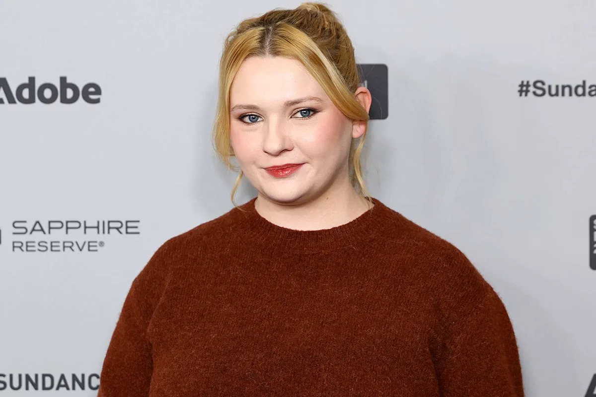 Yes, 'Super Freak' Has Followed Abigail Breslin Since “Little Miss Sunshine” and No, She Didn't Allow It at Her Wedding (Exclusive)