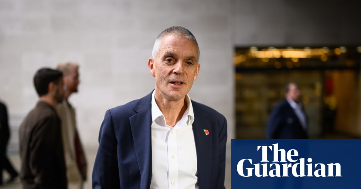 BBC to pursue cuts of up to £600m as bosses point to fall in licence fee income | BBC