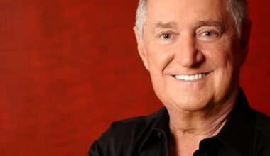 Singer-Songwriter Neil Sedaka Dies at 86 - News