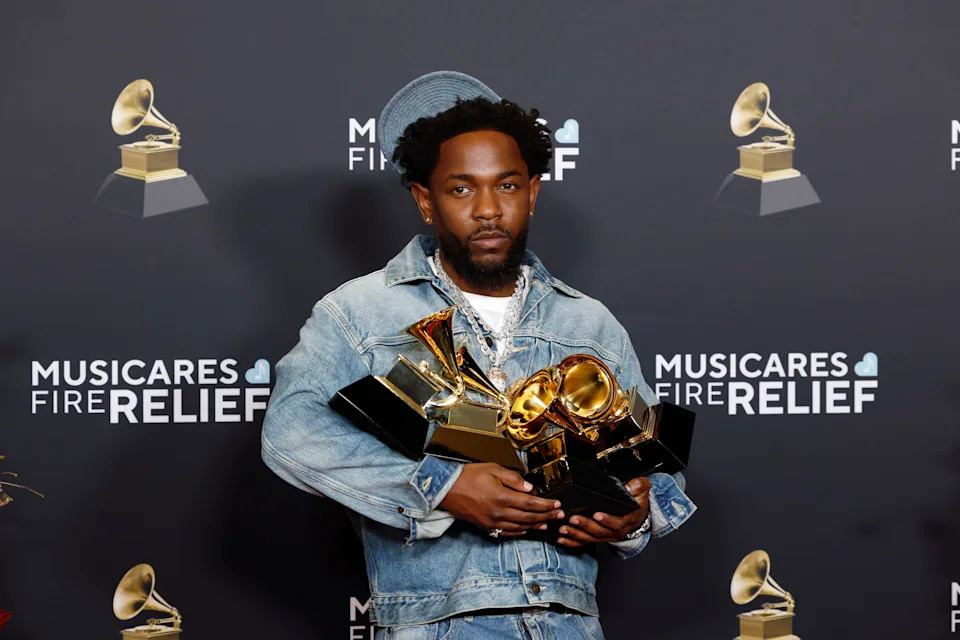 Kendrick Lamar, winner of Record Of The Year, Best Rap Performance, Best Rap Song, Best Music Video and Song Of The Year.