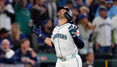 Slugger Eugenio Suarez joins Cincinnati Reds on one-year deal