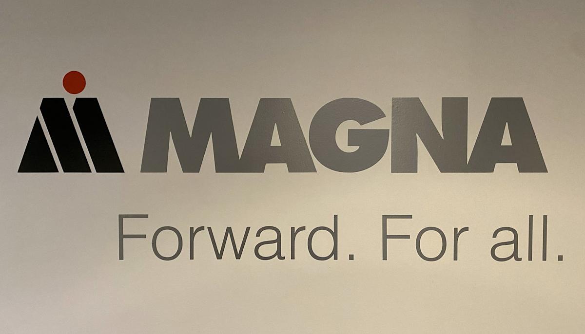 Magna reports Q4 loss, guides for rising profits in 2026