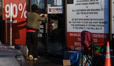 ‘She’d become part of the family’: Woman killed in ‘random, unprovoked attack’ outside Mississauga store was a favourite of staff and customers - Toronto Star