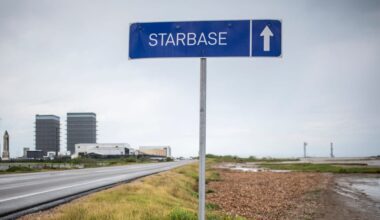 Musk: SpaceX Move to Texas Led to Hiring Challenge