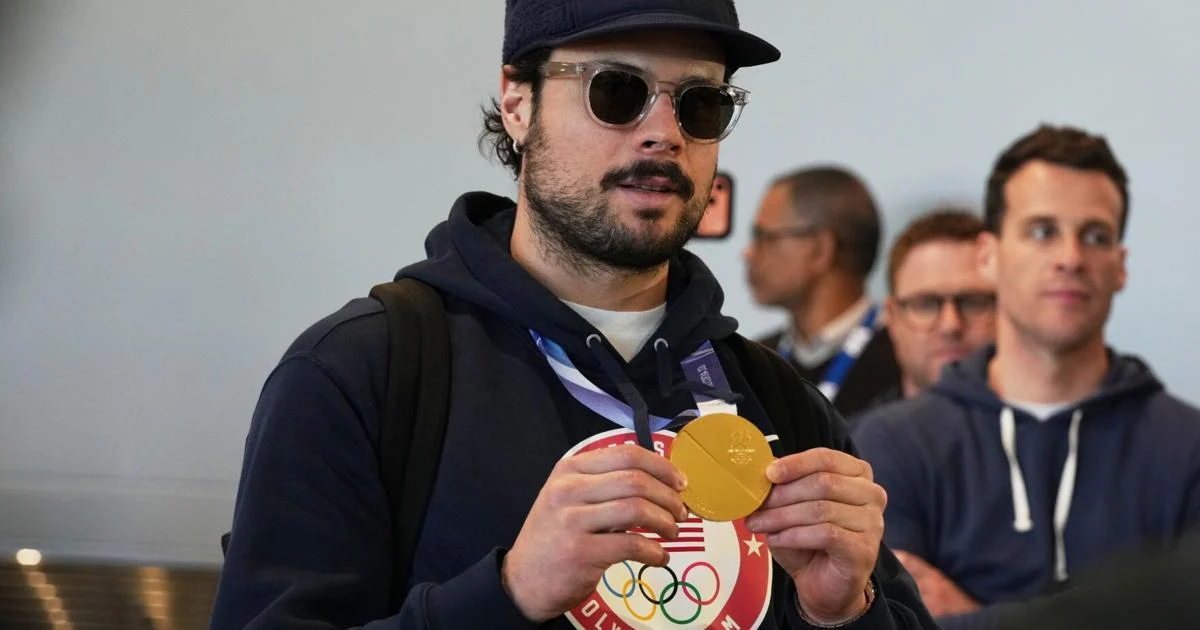 Maple Leafs’ Auston Matthews visits White House with U.S. men’s hockey team amid backlash over Donald Trump’s invite - Toronto Star