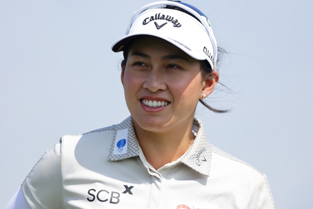 Jeeno Thitikul of Thailand reacts on the green during the HSBC World Championship of women's golf at Sentosa Golf Club in Singapore, Thursday, Feb. 26, 2026. (AP Photo/Suhaimi Abdullah)
