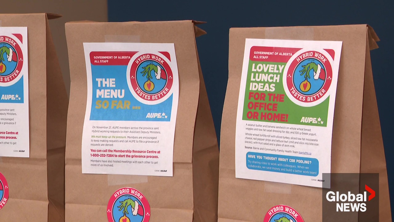 Click to play video: 'AUPE protests Alberta government workers returning to the office full-time'