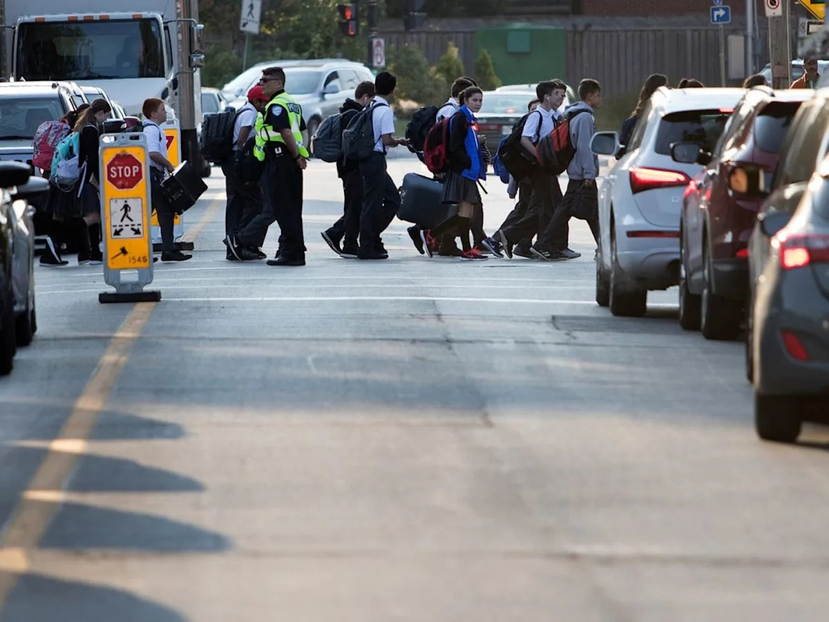 Two children hospitalized after being hit by car in Montreal West
