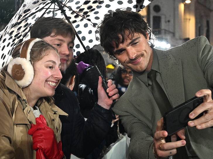 0205-Jacob-Elordi-Wuthering-Heights-Premiere-SUB