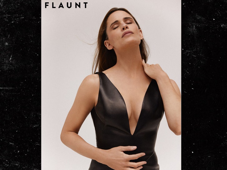 Jennifer Garner Tyler Patrick Kenny - FLAUNT 2