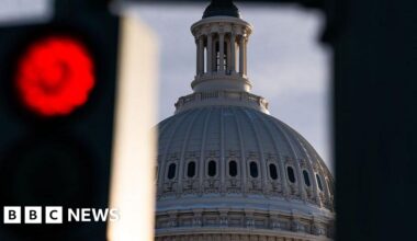 Partial government shutdown ends after US House vote - BBC